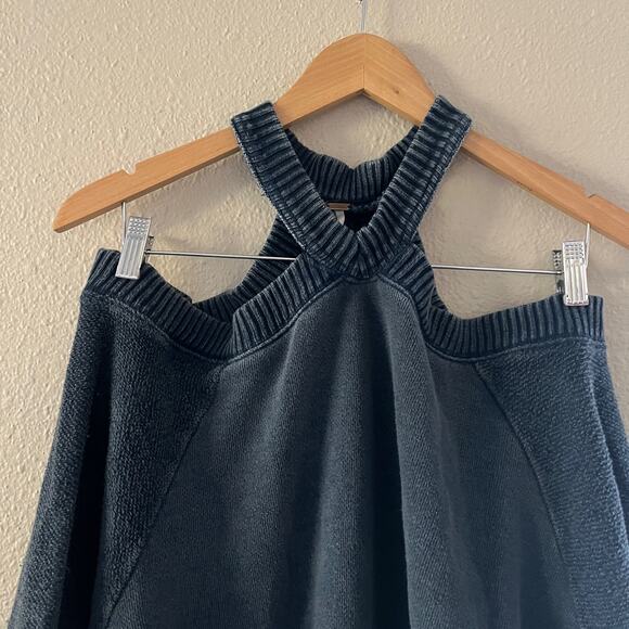 Free People These Shoulders Pullover Slouchy Cold shoulder - Picture 4 of 7